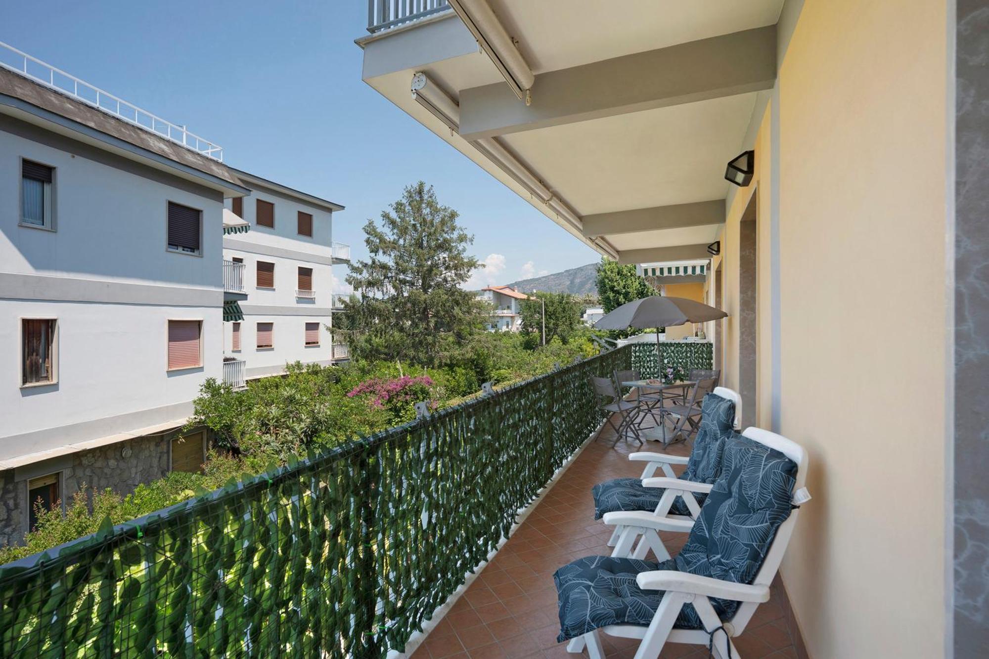 And Center House * Sorrente